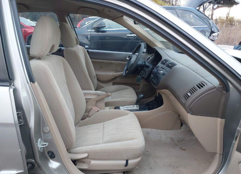 Photo 5 of 2004 Honda Civic LX (VIN 2HGES165X4H562872)