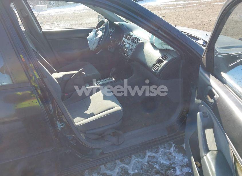 Photo 5 of 2005 Honda Civic LX (VIN 2HGES165X5H626510)