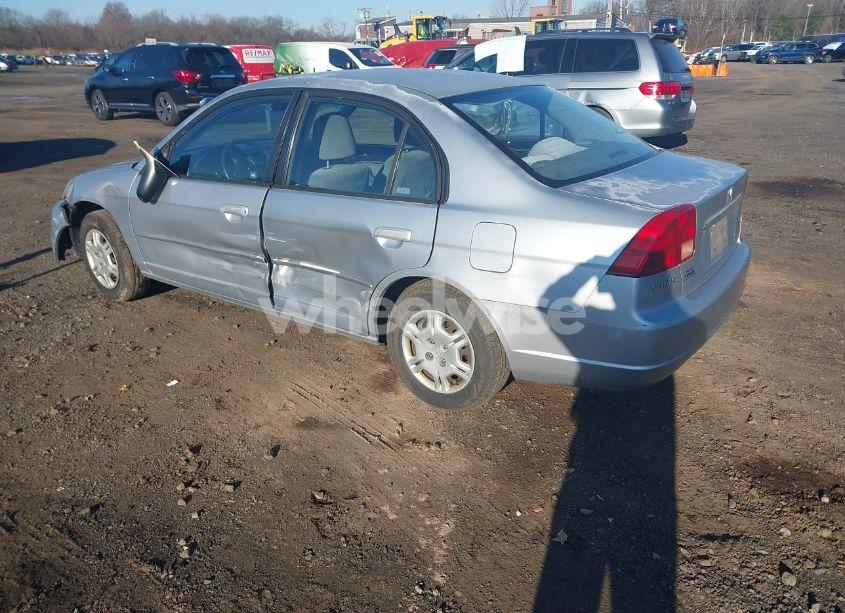 Photo 3 of 2002 Honda Civic LX (VIN 2HGES16602H581131)