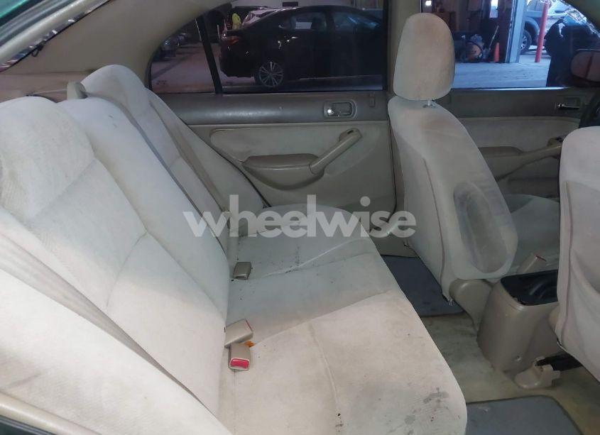 Photo 8 of 2002 Honda Civic LX (VIN 2HGES16612H595748)