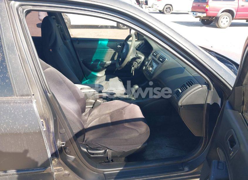 Photo 5 of 2005 Honda Civic LX (VIN 2HGES16625H609256)