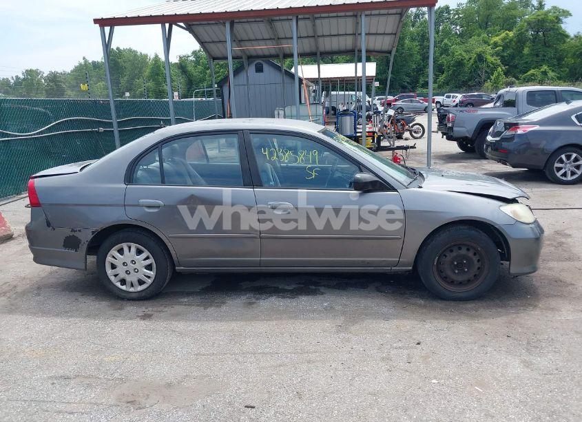 Photo 13 of 2004 Honda Civic LX (VIN 2HGES16644H532775)