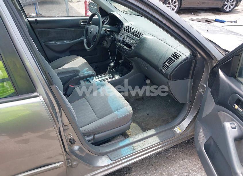 Photo 5 of 2004 Honda Civic LX (VIN 2HGES16644H532775)