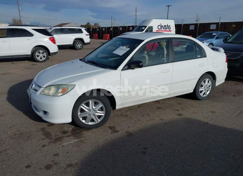 Photo 2 of 2005 Honda Civic LX (VIN 2HGES16645H630173)