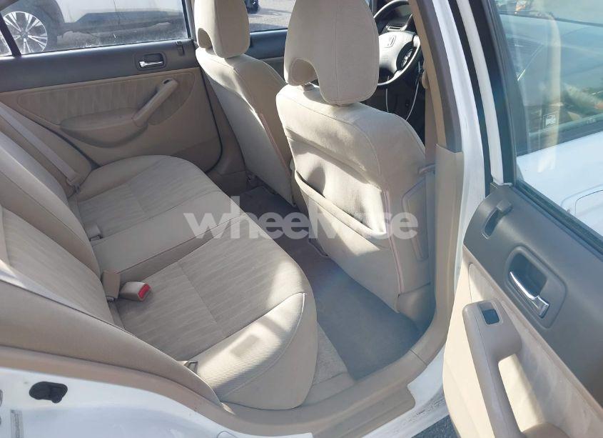 Photo 8 of 2005 Honda Civic LX (VIN 2HGES16645H630173)