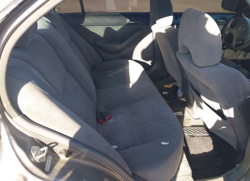 Photo 8 of 2005 Honda Civic LX (VIN 2HGES16655H555824)