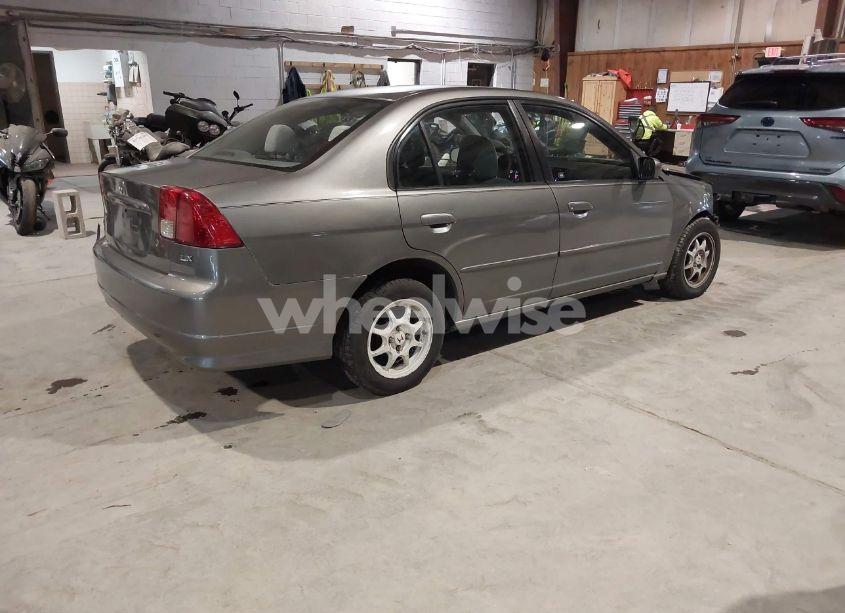 Photo 4 of 2005 Honda Civic LX (VIN 2HGES16655H599726)