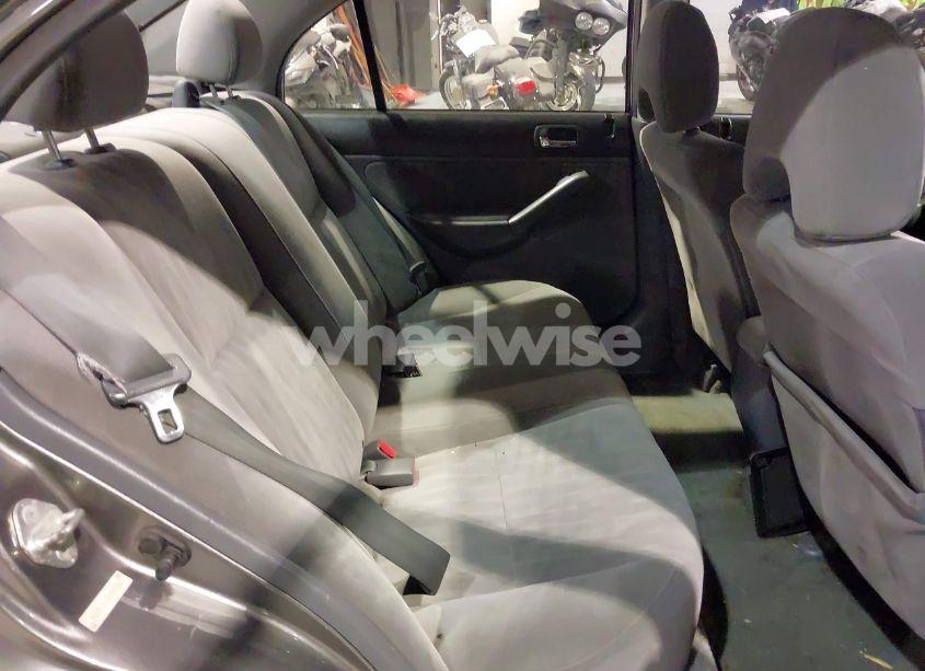 Photo 8 of 2005 Honda Civic LX (VIN 2HGES16655H599726)