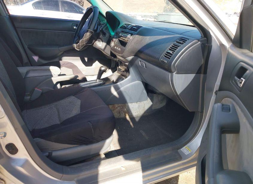 Photo 5 of 2003 Honda Civic LX (VIN 2HGES16663H617213)