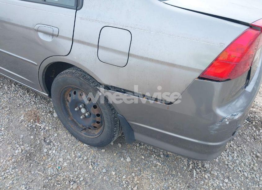 Photo 12 of 2005 Honda Civic LX (VIN 2HGES16675H616171)