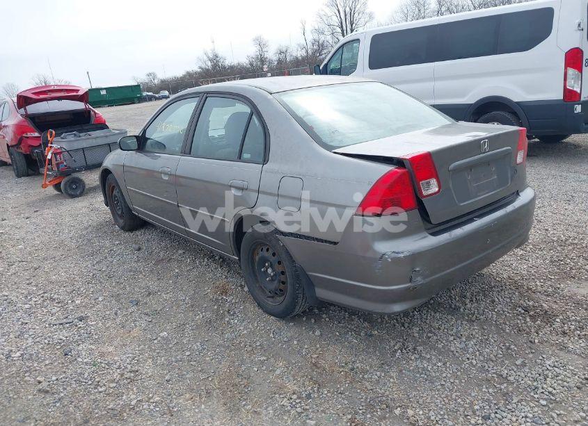 Photo 3 of 2005 Honda Civic LX (VIN 2HGES16675H616171)