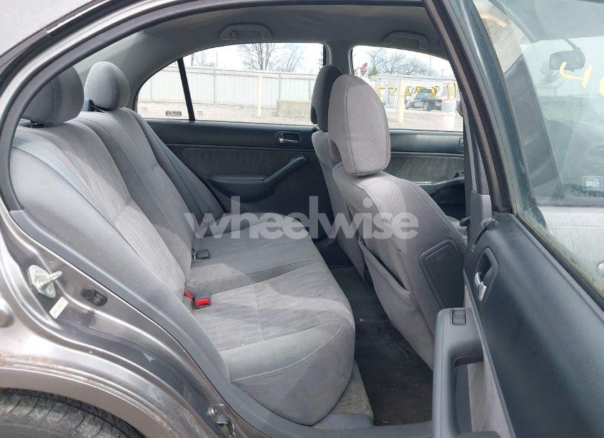 Photo 8 of 2005 Honda Civic LX (VIN 2HGES16675H616171)