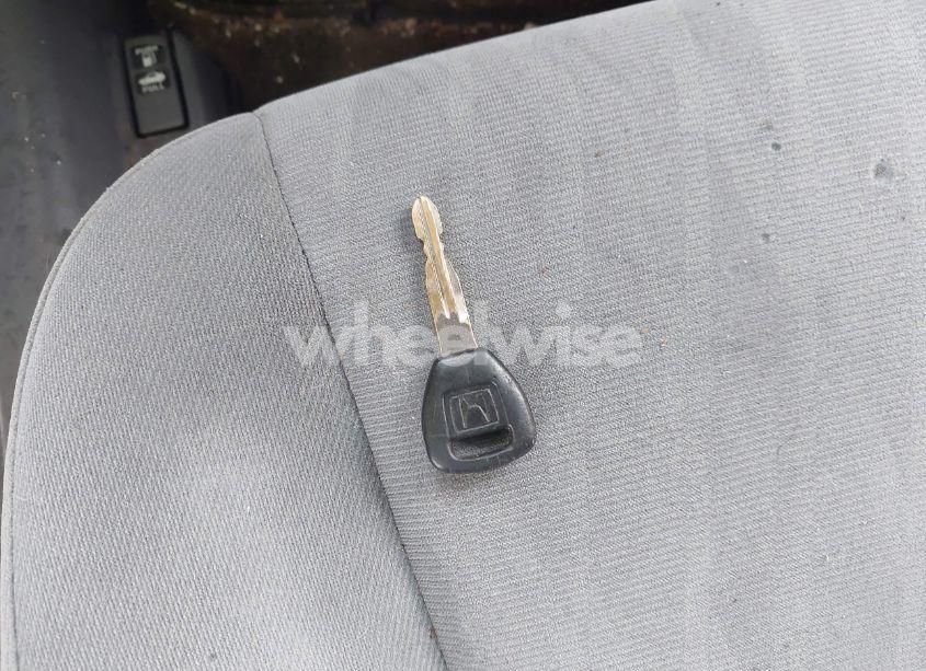 Photo 11 of 2005 Honda Civic LX (VIN 2HGES16685H542016)