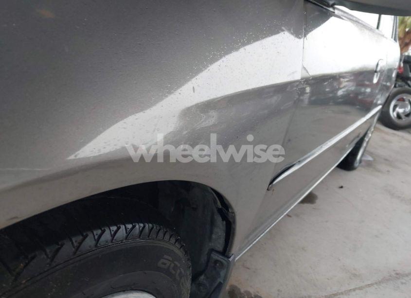 Photo 15 of 2005 Honda Civic LX (VIN 2HGES16685H542016)