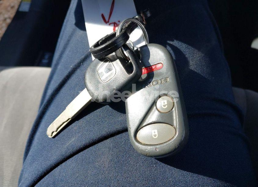 Photo 11 of 2005 Honda Civic LX (VIN 2HGES166X5H627861)