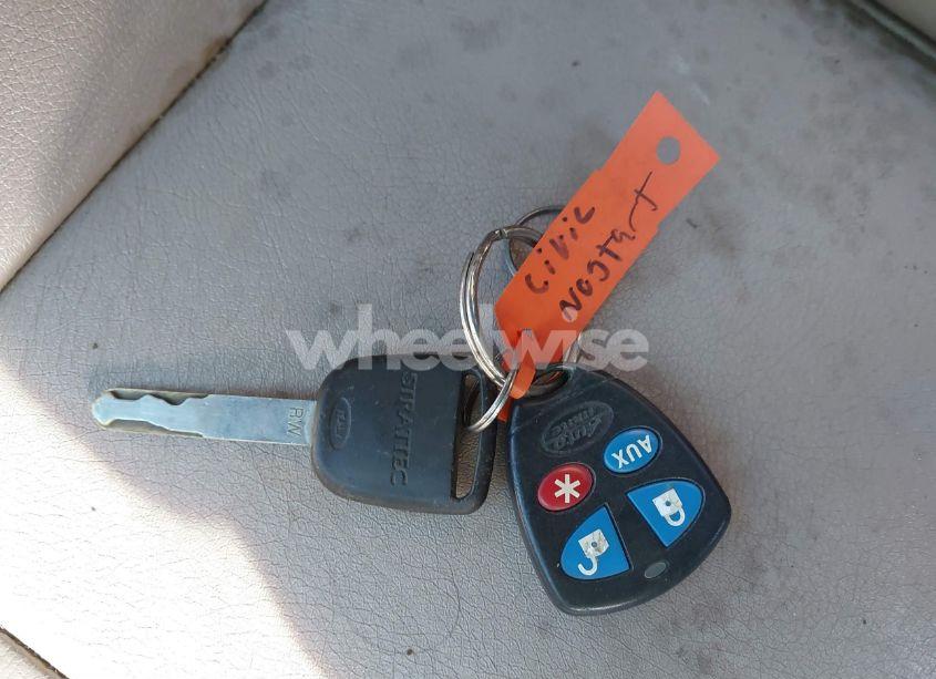 Photo 11 of 2004 Honda Civic EX (VIN 2HGES26754H609930)