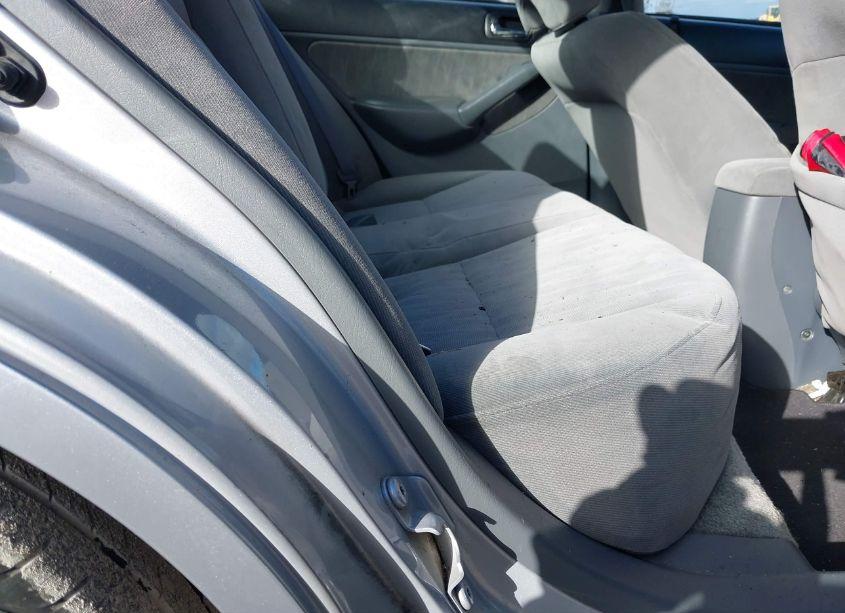 Photo 8 of 2004 Honda Civic EX (VIN 2HGES26774H526421)