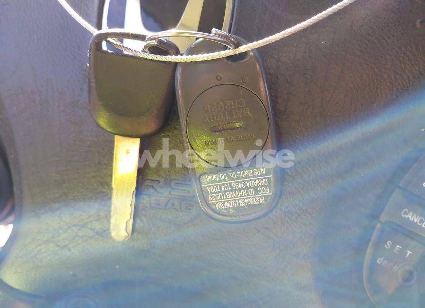 Photo 11 of 2005 Honda Civic EX (VIN 2HGES26775H540417)