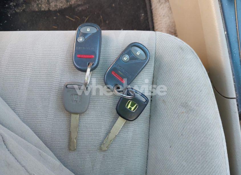 Photo 11 of 2005 Honda Civic EX (VIN 2HGES26785H552978)