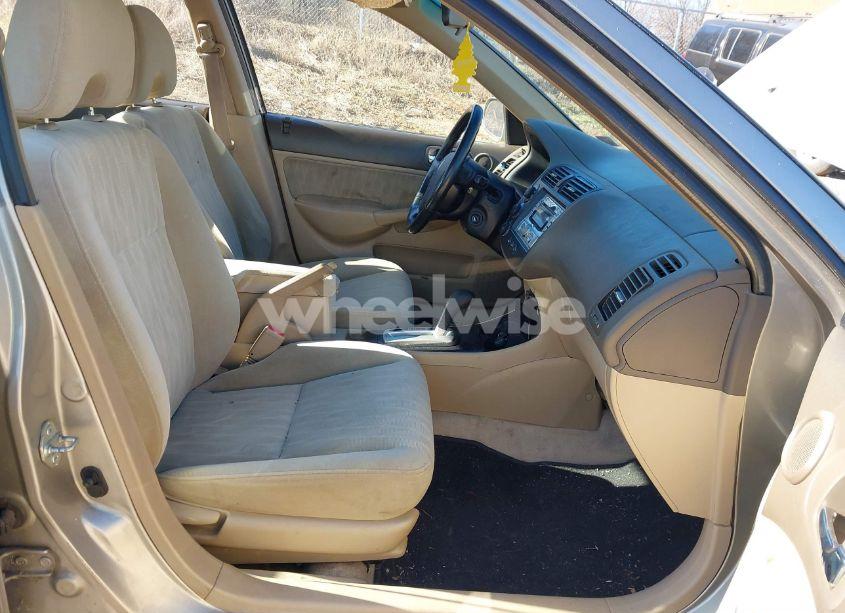 Photo 5 of 2005 Honda Civic EX (VIN 2HGES26785H552978)