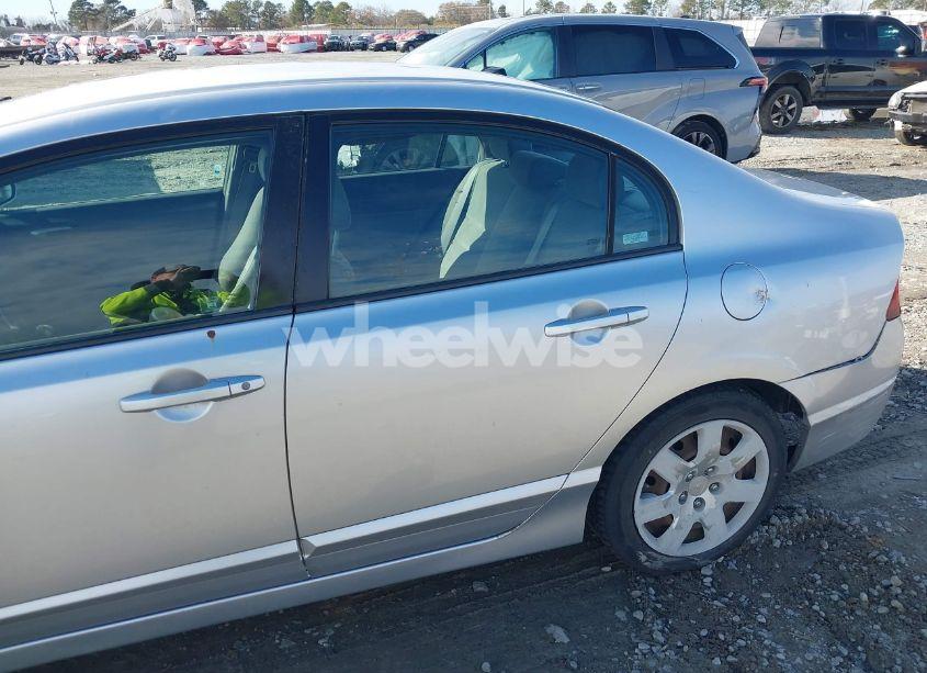Photo 6 of 2007 Honda Civic LX (VIN 2HGFA15567H303874)