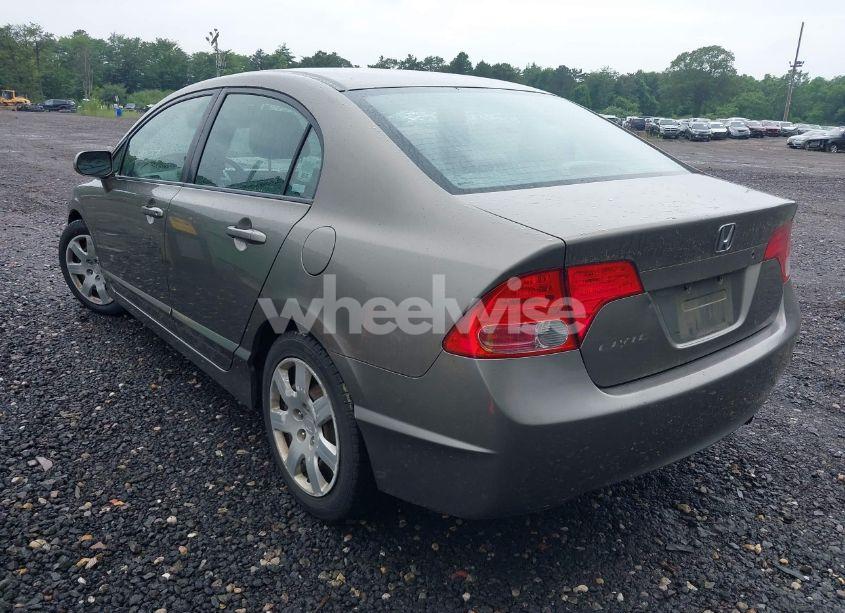 Photo 3 of 2008 Honda Civic LX (VIN 2HGFA15568H319929)