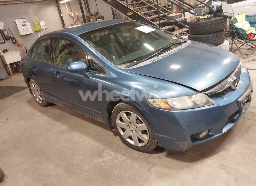 2009 Honda Civic LX (VIN 2HGFA15579H503469) main photo