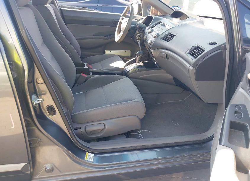 Photo 5 of 2009 Honda Civic VP (VIN 2HGFA16329H335785)