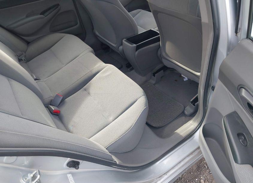 Photo 8 of 2009 Honda Civic VP (VIN 2HGFA16329H339786)