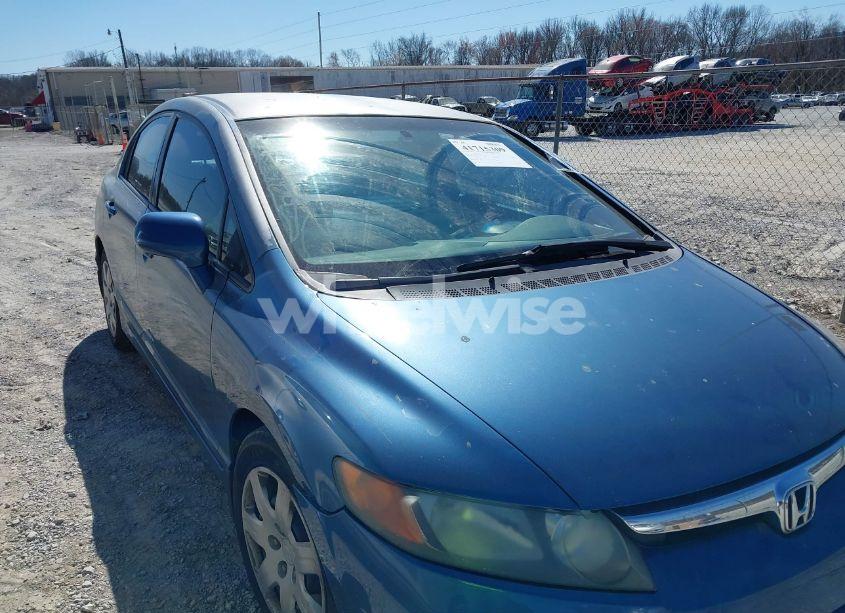 2007 Honda Civic LX (VIN 2HGFA16507H512798) main photo
