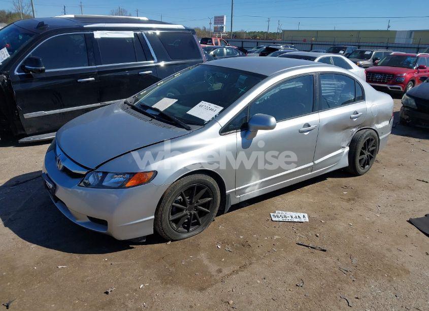 Photo 2 of 2009 Honda Civic LX (VIN 2HGFA16509H322082)
