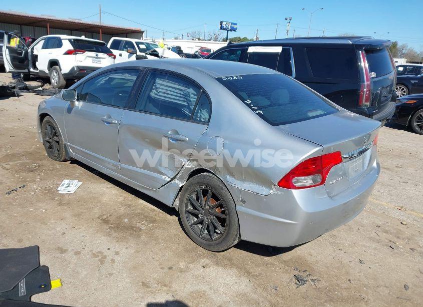 Photo 3 of 2009 Honda Civic LX (VIN 2HGFA16509H322082)