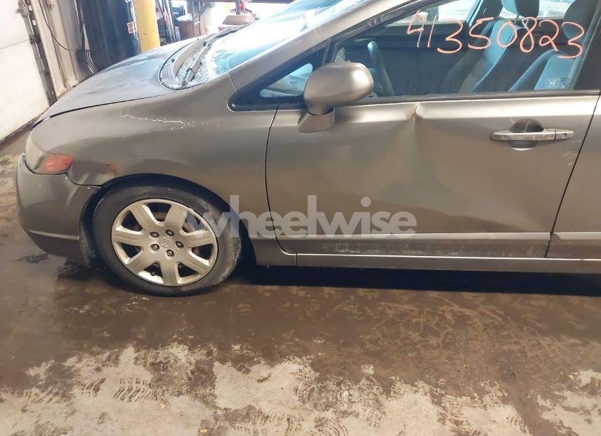 Photo 12 of 2006 Honda Civic LX (VIN 2HGFA16516H526725)