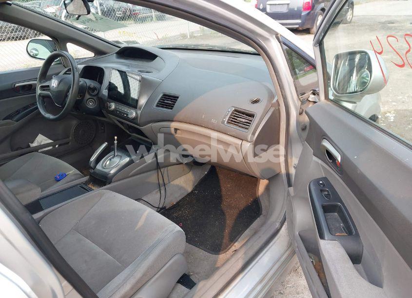 Photo 5 of 2008 Honda Civic LX (VIN 2HGFA16518H303734)