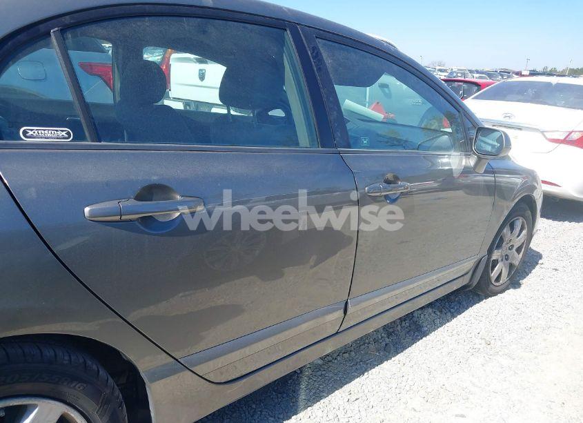 Photo 6 of 2008 Honda Civic LX (VIN 2HGFA16518H330920)
