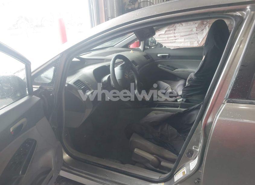 Photo 5 of 2008 Honda Civic LX (VIN 2HGFA16518H330996)