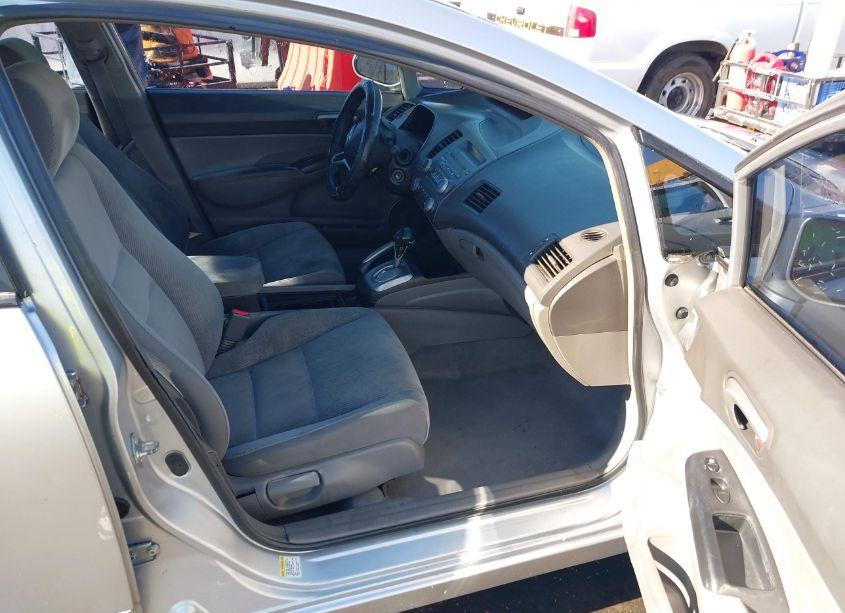 Photo 5 of 2009 Honda Civic LX (VIN 2HGFA16519H307431)