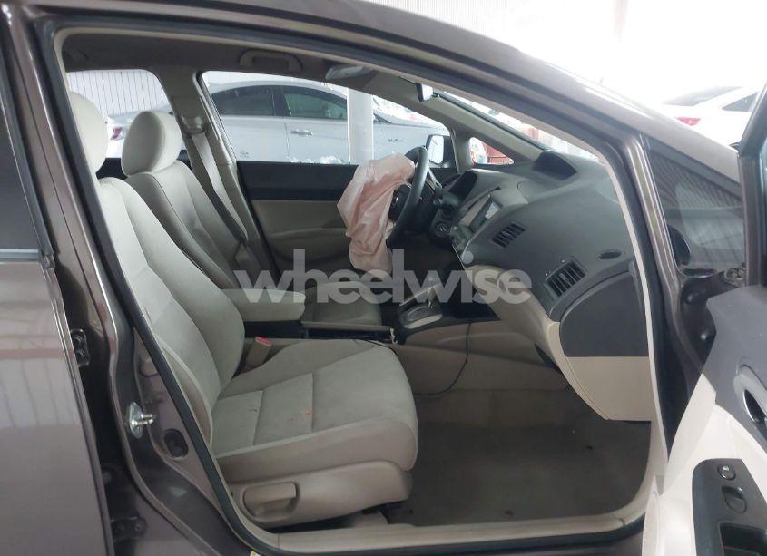 Photo 5 of 2009 Honda Civic LX (VIN 2HGFA16519H540466)