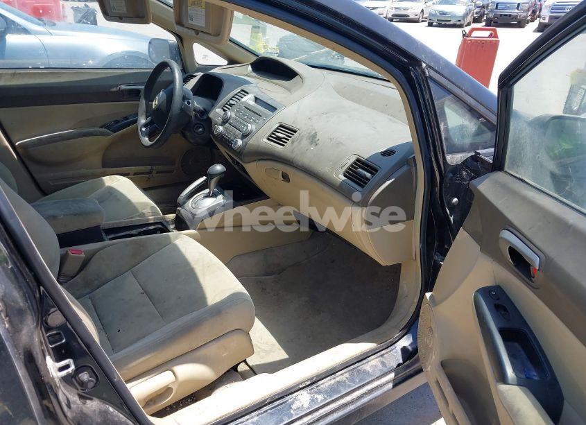 Photo 5 of 2006 Honda Civic LX (VIN 2HGFA16526H511098)