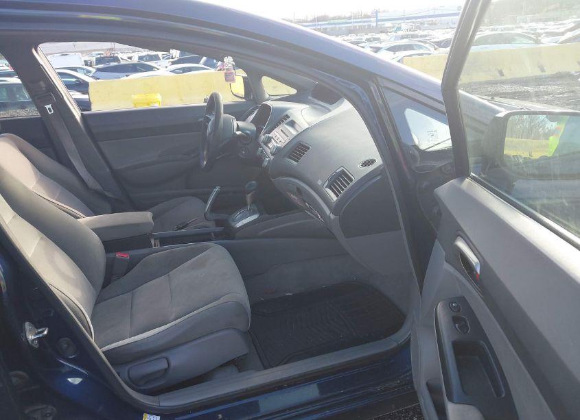 Photo 5 of 2007 Honda Civic LX (VIN 2HGFA16527H511152)