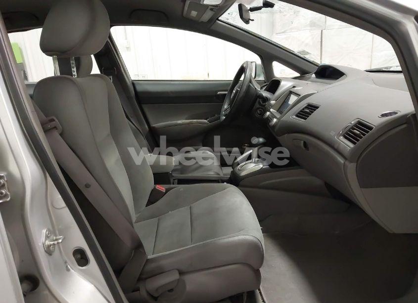 Photo 5 of 2008 Honda Civic LX (VIN 2HGFA16528H328688)