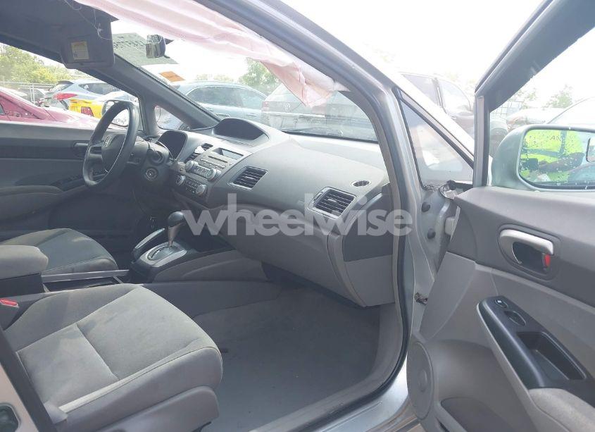 Photo 5 of 2008 Honda Civic LX (VIN 2HGFA16528H352781)