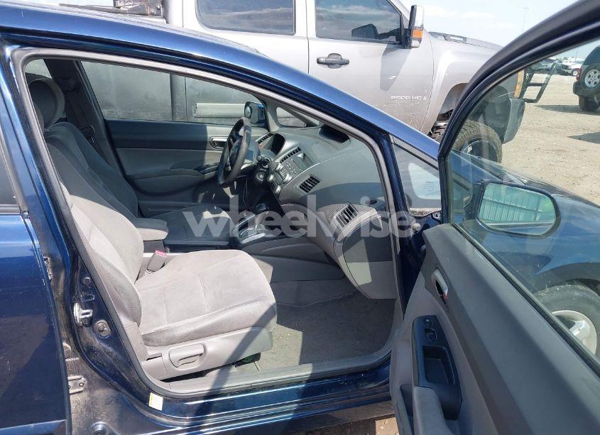 Photo 5 of 2008 Honda Civic LX (VIN 2HGFA16528H521049)