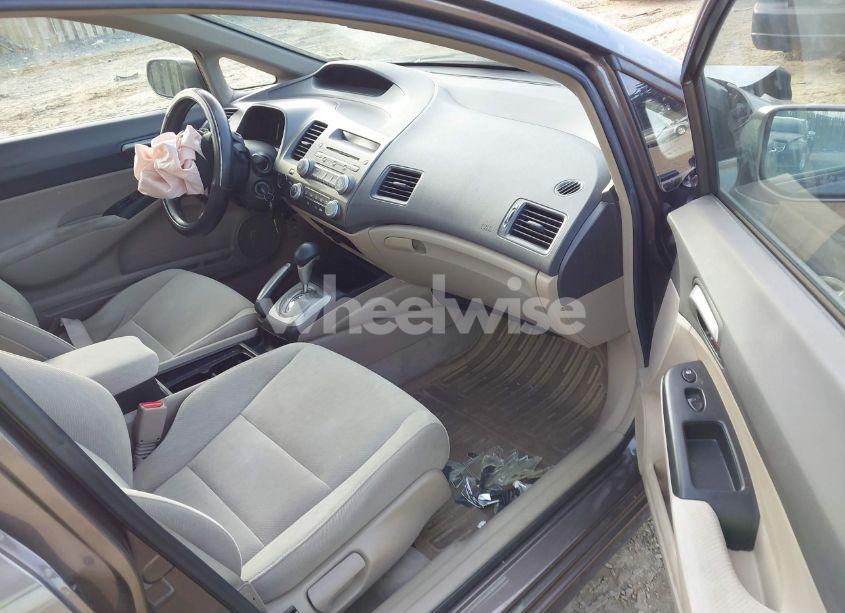 Photo 5 of 2009 Honda Civic LX (VIN 2HGFA16529H532585)