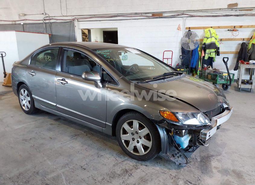 2007 Honda Civic LX (VIN 2HGFA16547H300096) main photo