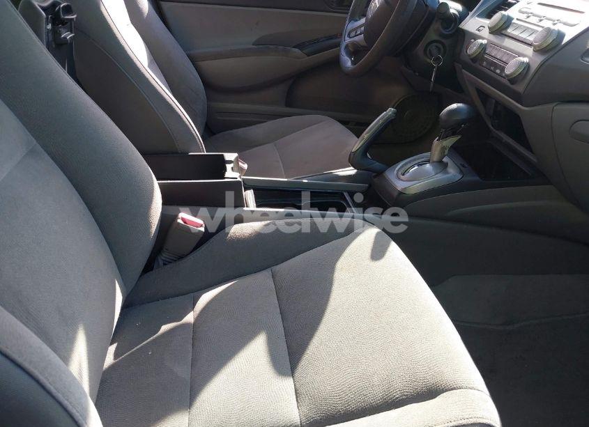 Photo 5 of 2007 Honda Civic LX (VIN 2HGFA16547H311728)