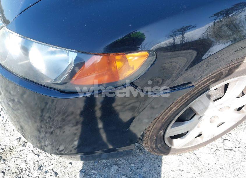 Photo 6 of 2007 Honda Civic LX (VIN 2HGFA16547H311728)