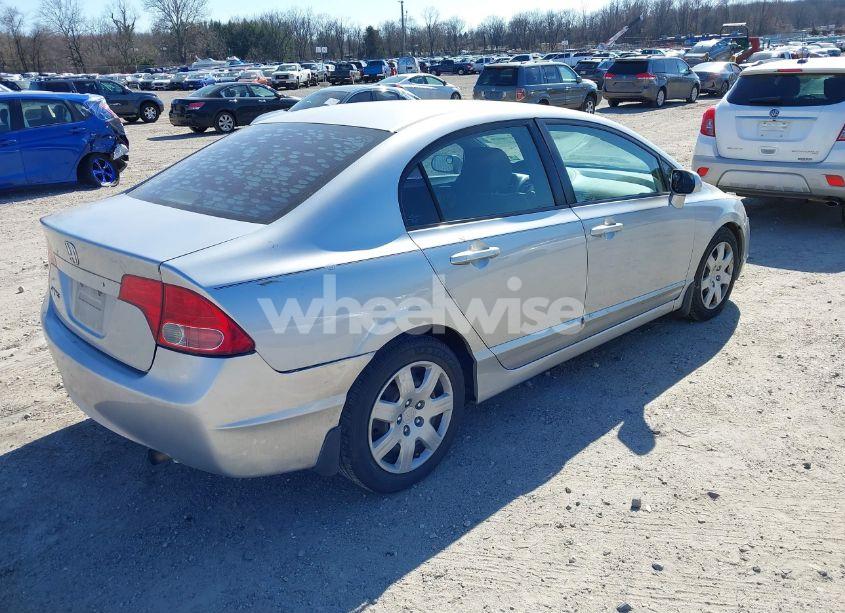 Photo 4 of 2008 Honda Civic LX (VIN 2HGFA16548H302710)