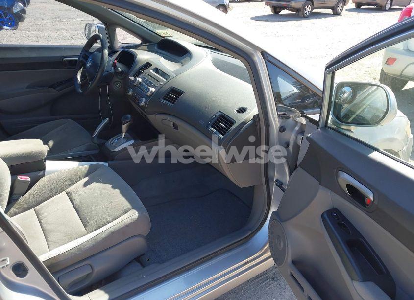 Photo 5 of 2008 Honda Civic LX (VIN 2HGFA16548H302710)