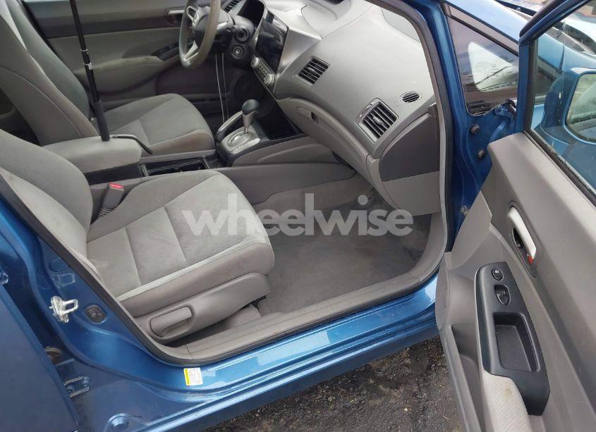 Photo 5 of 2009 Honda Civic LX (VIN 2HGFA16549H367803)